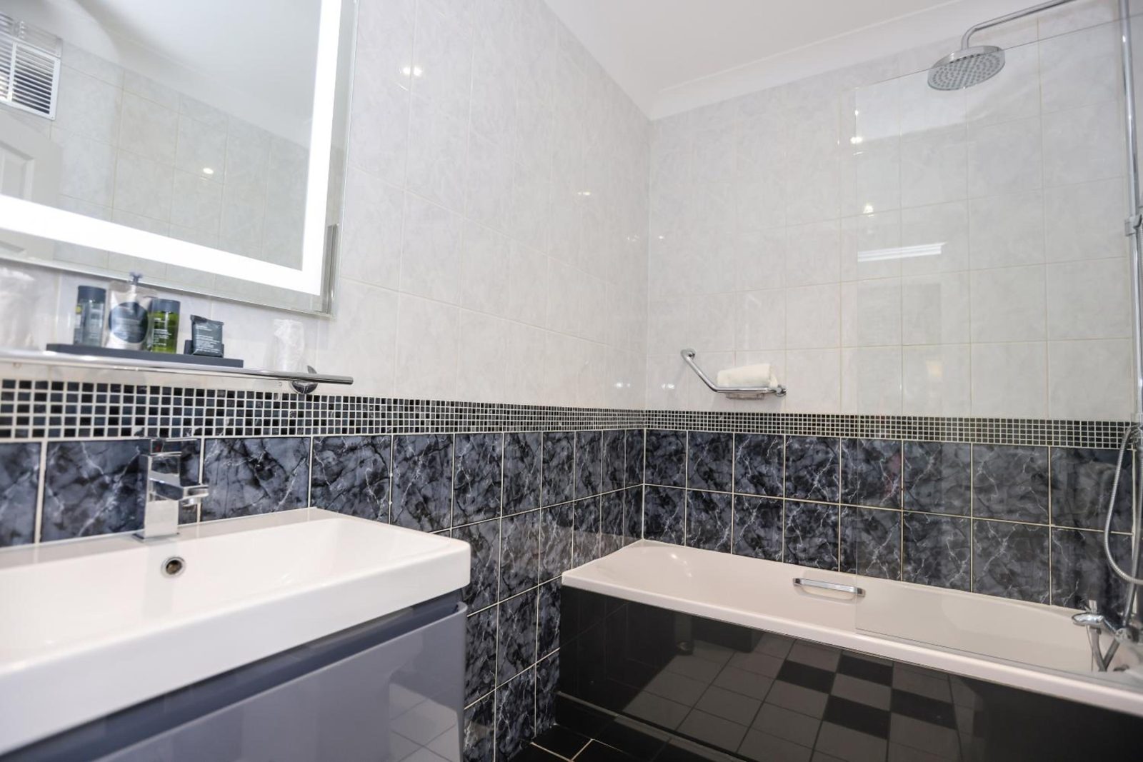 Cumberland Hotel - OCEANA COLLECTION — photo 4