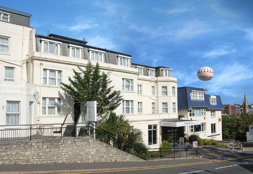 Trouville Bournemouth - OCEANA COLLECTION